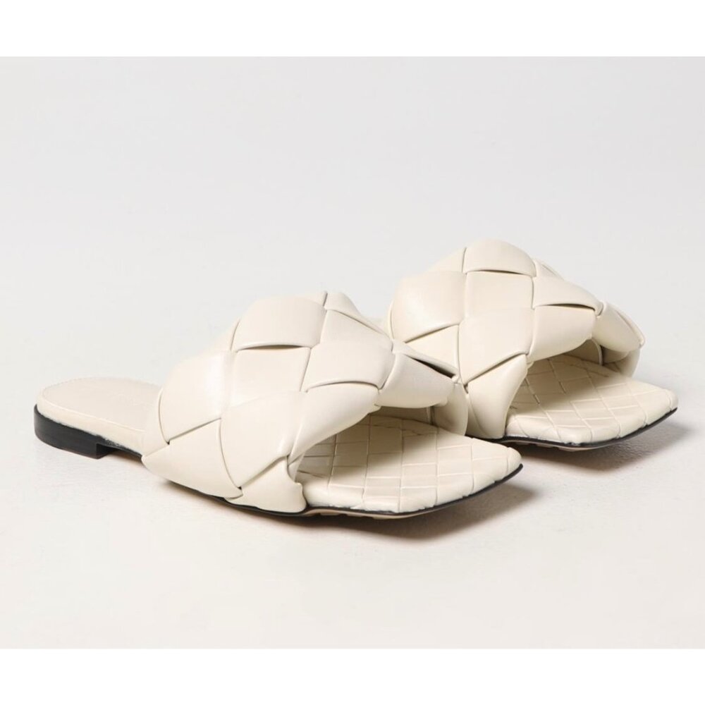 Bottega Veneta Maxi Tubolare Intreccio Lido Flat Sandals Cream White EU37 608853